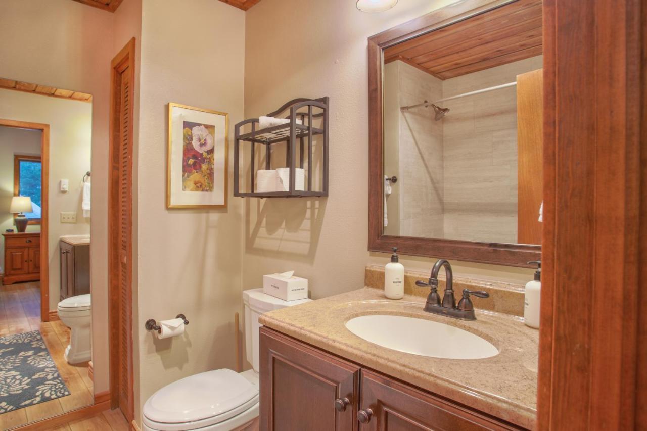 Aspencliffe Home - Peaceful - Spacious - Hot Tub Blue River Exterior photo